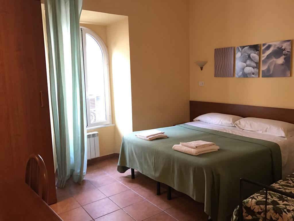 San Daniele Bundi House Hotel โรม ภายนอก รูปภาพ